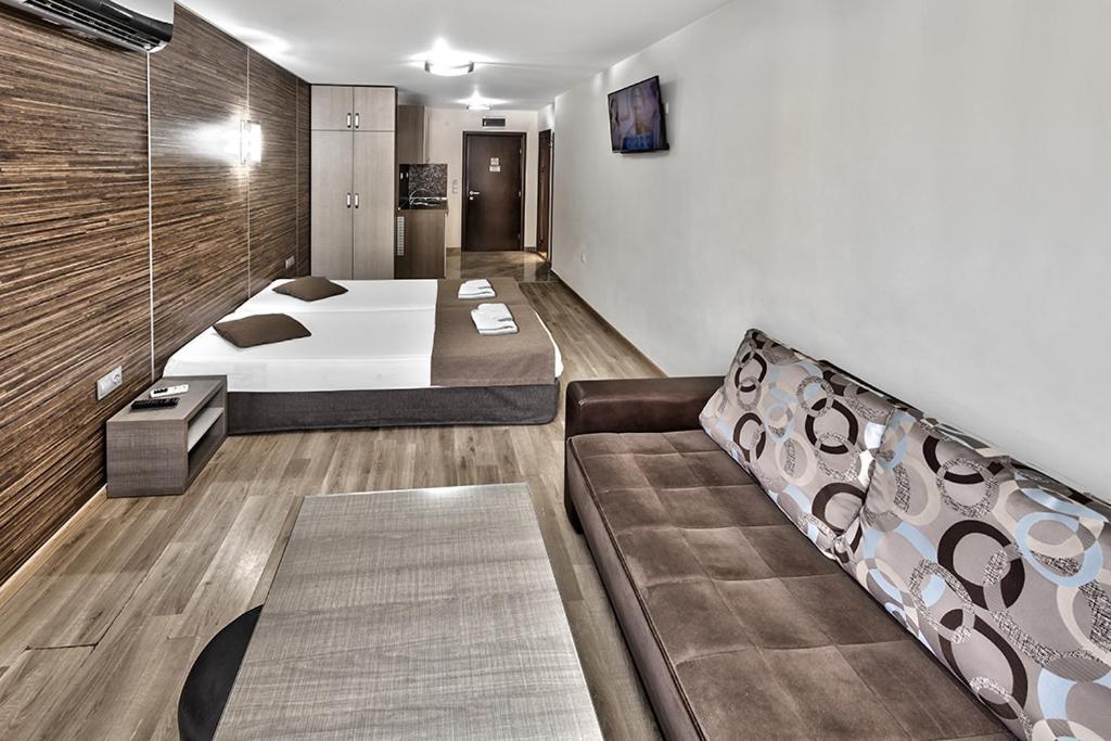 Hotel Elit ซันดันสกี ภายนอก รูปภาพ